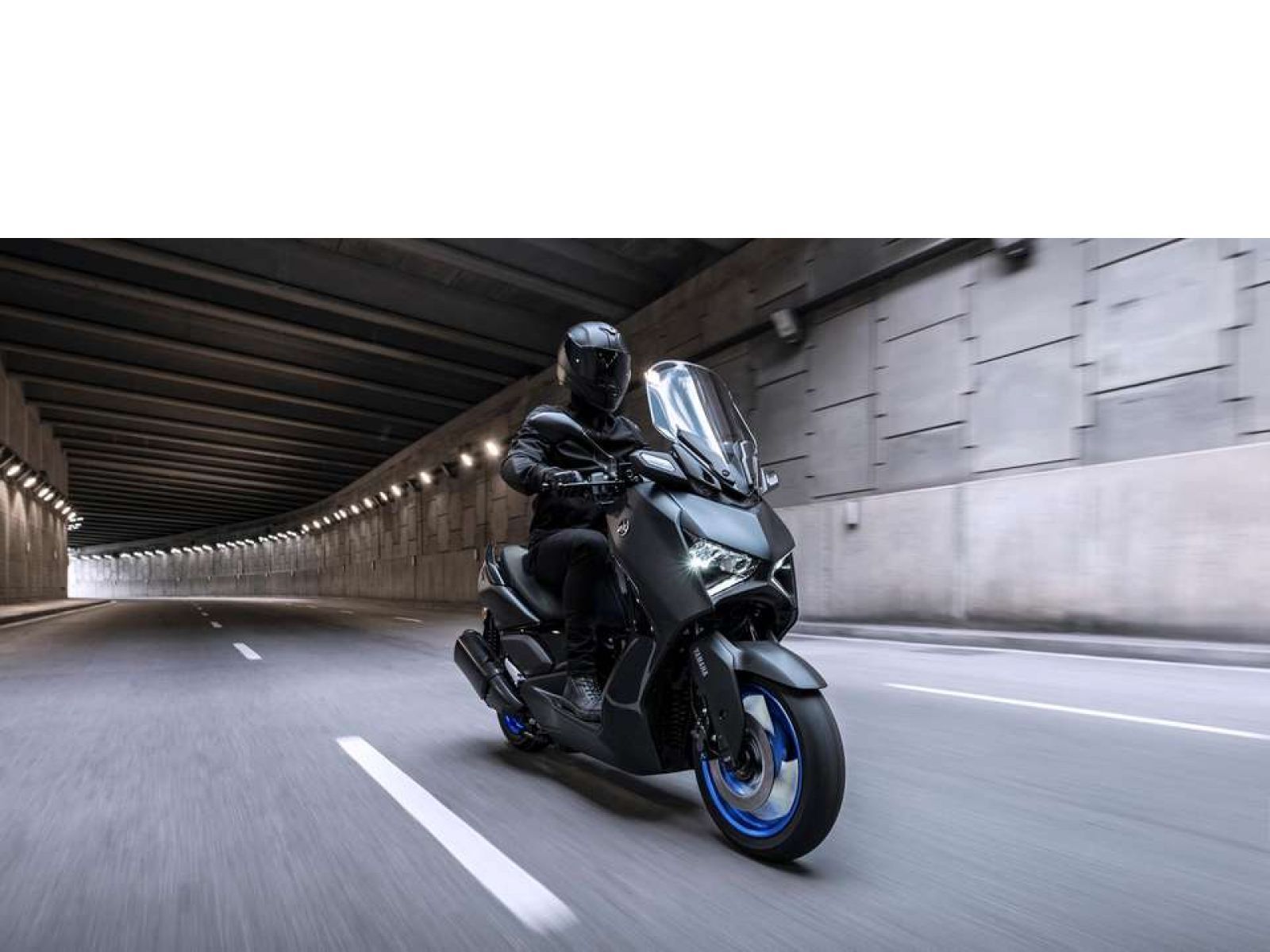Скутер YAMAHA X - MAX 300 (Tech Black) 2023